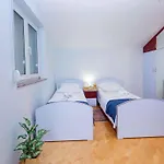 Feriehus - Zadar Riviera 8215 Pridraga